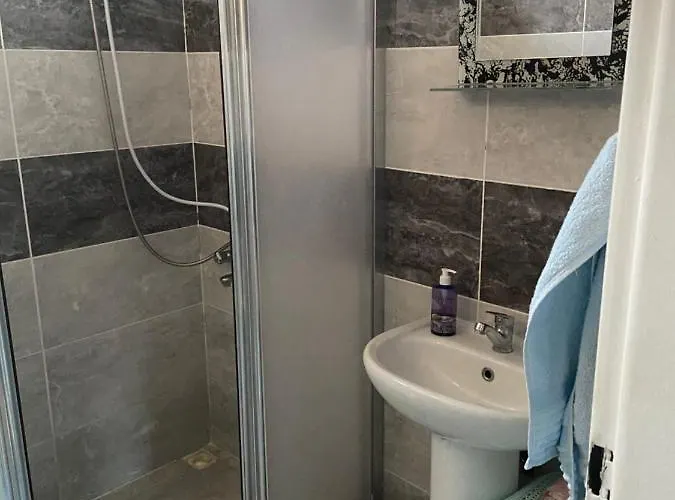 Semesterbostad дом на берегу моря Adelina *