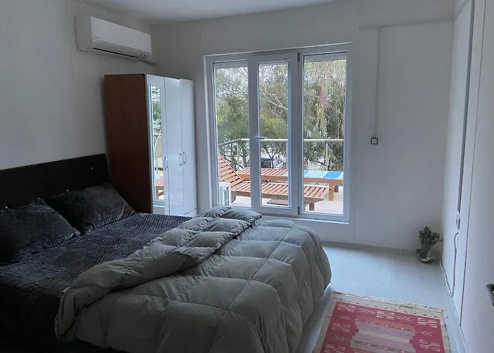 Semesterbostad дом на берегу моря Adelina