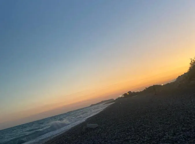 Semesterbostad дом на берегу моря Adelina