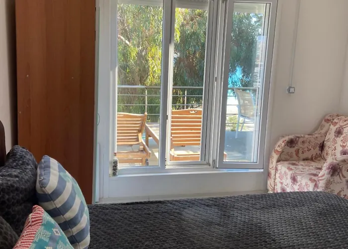 Semesterbostad дом на берегу моря Adelina