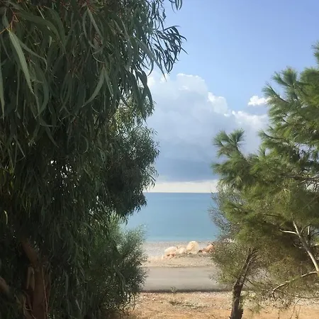 дом на берегу моря Adelina