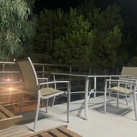 Holiday home дом на берегу моря Adelina