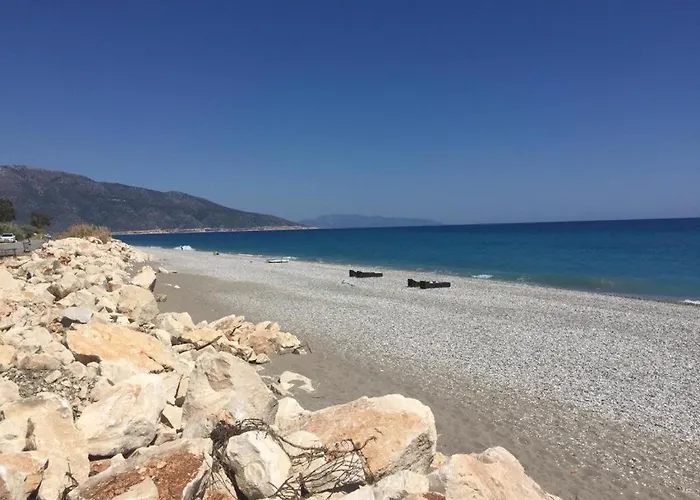 Semesterbostad дом на берегу моря Adelina