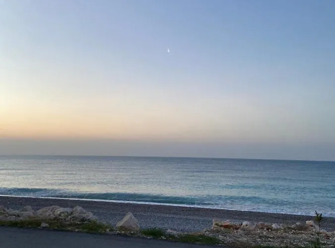 Semesterbostad дом на берегу моря Adelina *