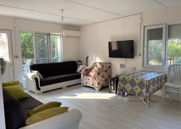 дом на берегу моря Adelina