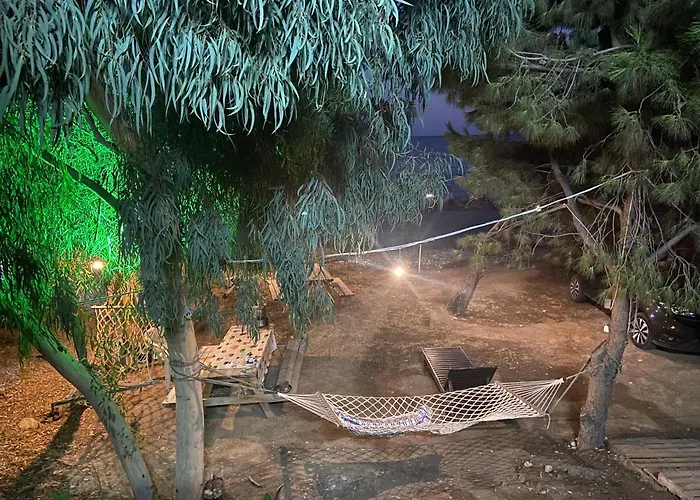 Semesterbostad дом на берегу моря Adelina *