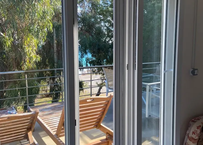 Semesterbostad дом на берегу моря Adelina