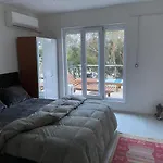 Holiday home дом на берегу моря Adelina